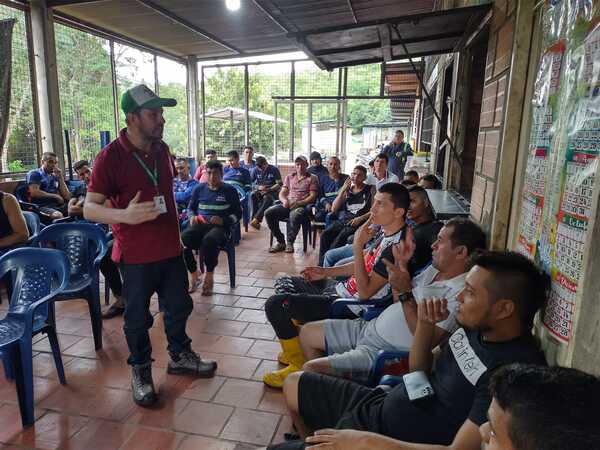 Capacitamos a 54 operarios de la Mina Esmeralda